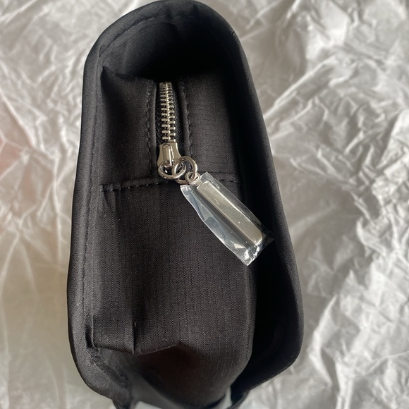 GIVENCHY Parfums Pouch Nylon Black - Picture 4 of 6